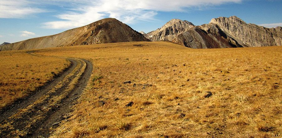 Railroad Ridge Railroad Ridge